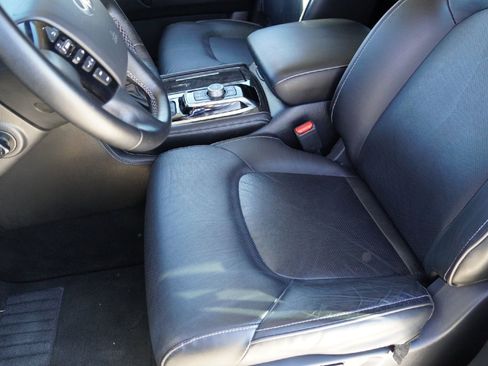 Certified 2024 INFINITI QX80 Luxe image 10