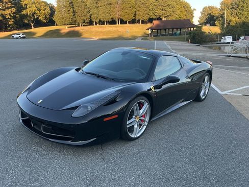 Used 2013 Ferrari 458 Spider image 22