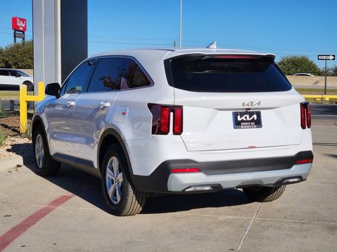 New 2026 Kia Sorento LX image 3
