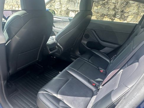 Used 2023 Tesla Model Y 2WD image 51