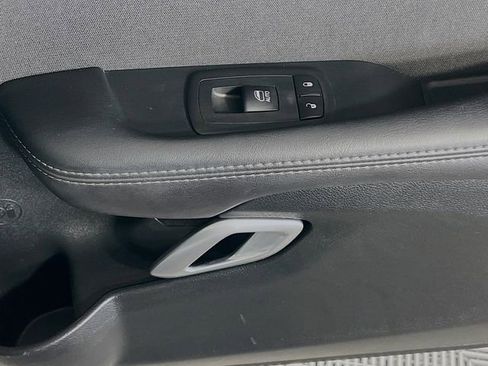 Used 2018 Dodge Challenger R/T image 32