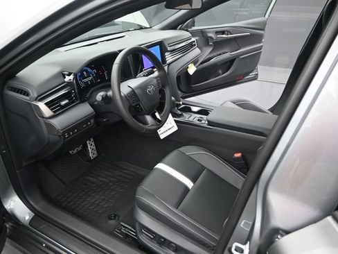 New 2026 Toyota Camry SE FWD image 4