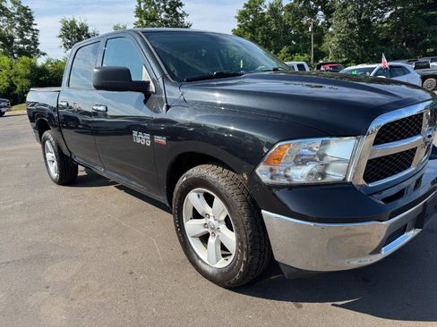 Used 2018 RAM 1500 Classic SLT AWD/4WD image 12