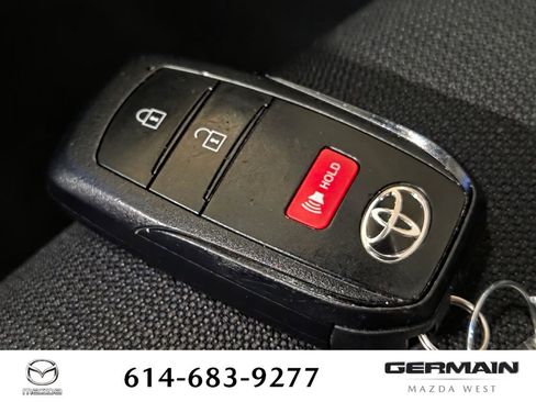 Used 2024 Toyota Corolla SE FWD image 35