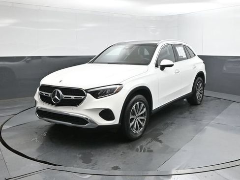 Used 2024 Mercedes-Benz GLC 300 image 34