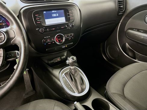 Used 2017 Kia Soul + w/ Designer's Package FWD image 25