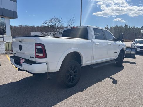 Used 2019 RAM 2500 Laramie w/ Night Edition image 9