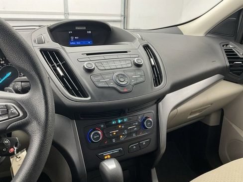 Used 2017 Ford Escape SE w/ SE Cold Weather Package image 10