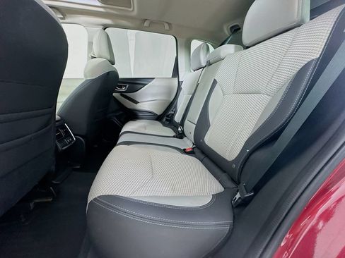 Used 2021 Subaru Forester Premium AWD/4WD image 30