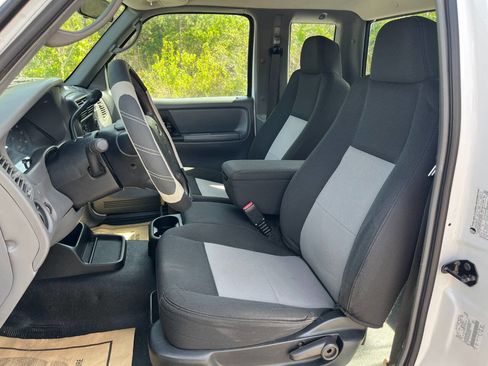 Used 2009 Ford Ranger XL image 11