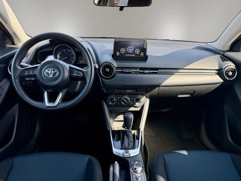 Used 2019 Toyota Yaris LE image 13
