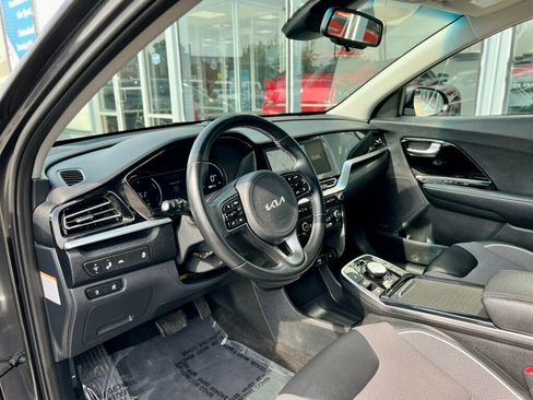Used 2022 Kia Niro EX w/ Cold Weather Package image 14