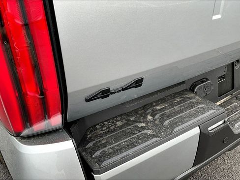 New 2026 Toyota Tundra Platinum AWD/4WD image 14