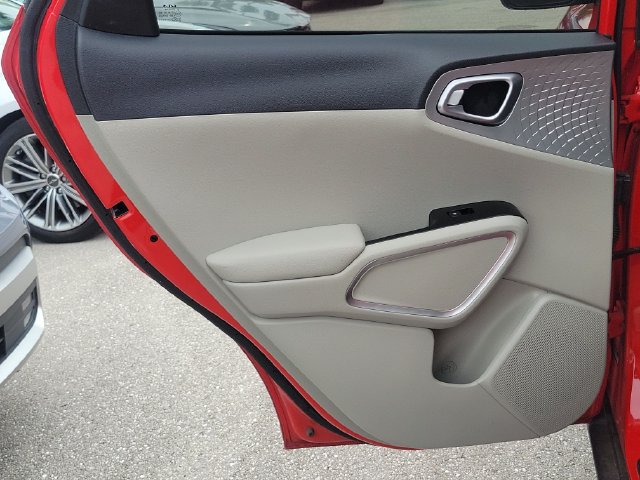Certified 2024 Kia Soul LX FWD image 12