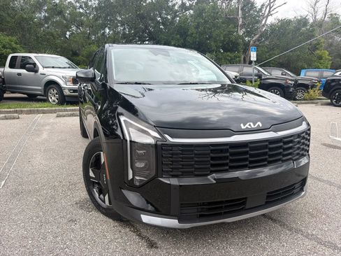 Used 2026 Kia Sportage LX FWD image 5