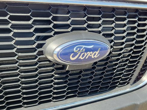 Used 2024 Ford Transit 250 Low Roof w/ Exterior Upgrade Package RWD image 31