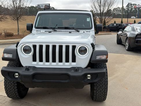 Used 2021 Jeep Wrangler Unlimited Sport image 3