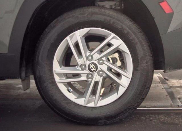 Used 2026 Hyundai Tucson SE FWD image 11
