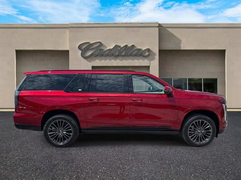 New 2026 Cadillac Escalade ESV Platinum Sport w/ LPO, Floor Liner Package AWD/4WD image 2