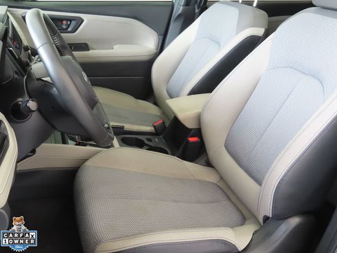 Used 2025 Subaru Forester Premium w/ Convenience Package #1 AWD/4WD image 11