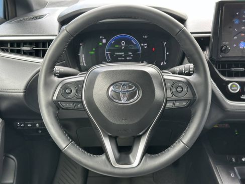 Used 2026 Toyota Corolla Cross AWD Hybrid w/ Cold Weather Package image 37
