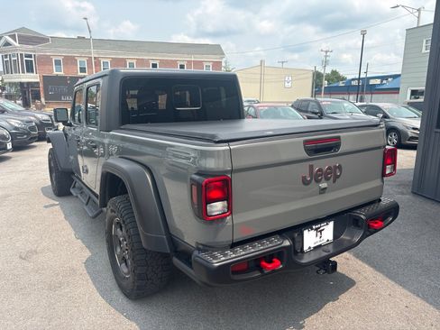 Used 2021 Jeep Gladiator Rubicon AWD/4WD image 3