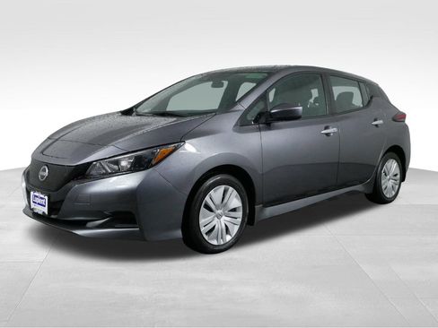 Used 2025 Nissan Leaf S FWD image 5