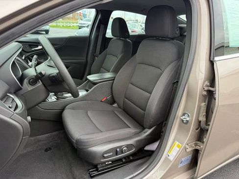 Used 2024 Chevrolet Malibu LT FWD image 12