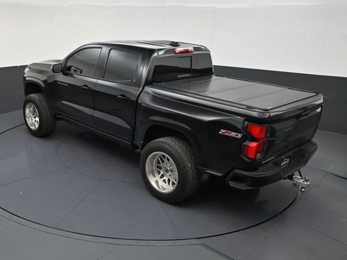 Used 2025 Chevrolet Colorado Z71 AWD/4WD image 14