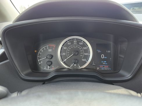 Used 2020 Toyota Corolla LE image 24