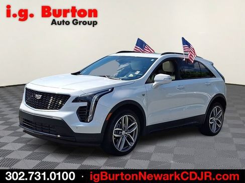 Used 2023 Cadillac XT4 Sport FWD image 3