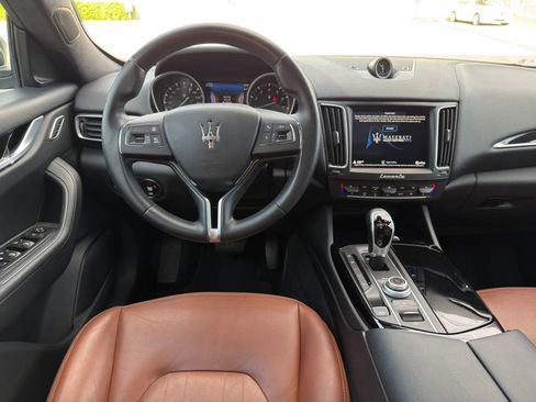 Used 2017 Maserati Levante AWD/4WD image 59