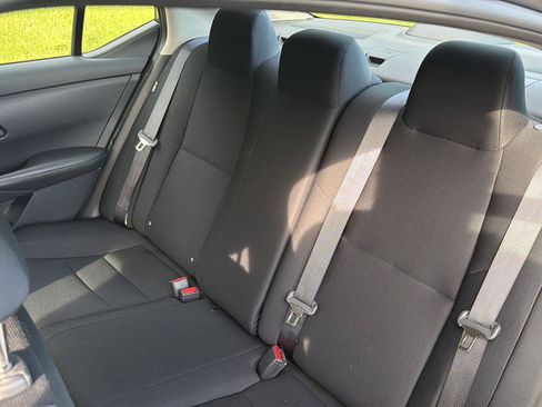 Used 2024 Nissan Sentra S FWD image 29