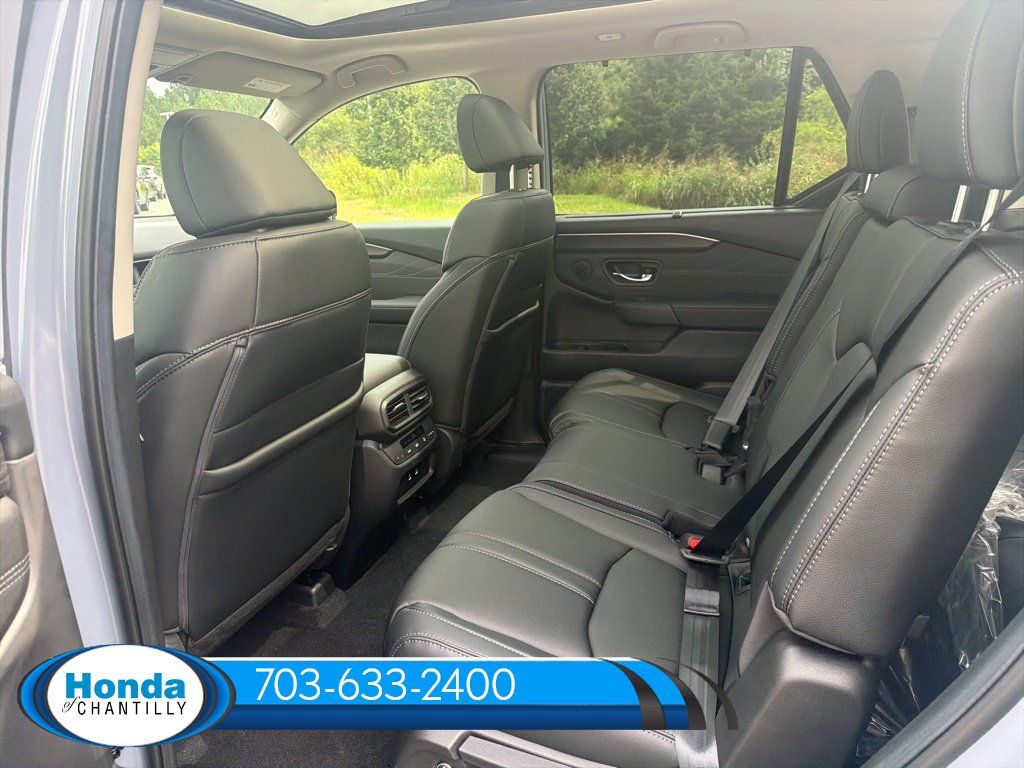 New 2026 Honda Pilot Touring image 27