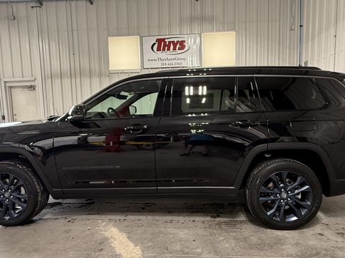New 2026 Jeep Grand Cherokee L Limited AWD/4WD image 15