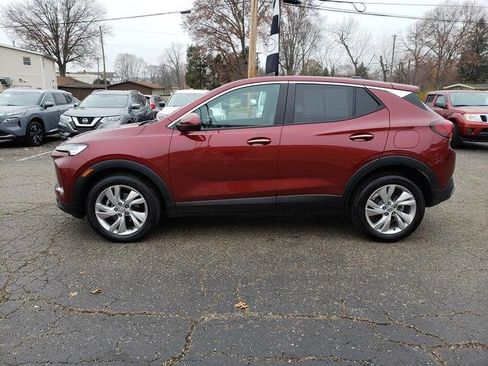 Used 2025 Buick Encore GX Preferred image 3