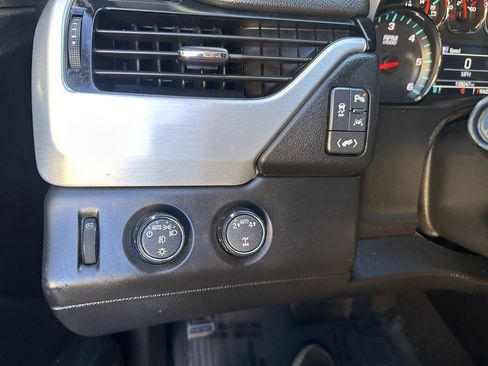 Used 2020 GMC Yukon XL SLT AWD/4WD image 24