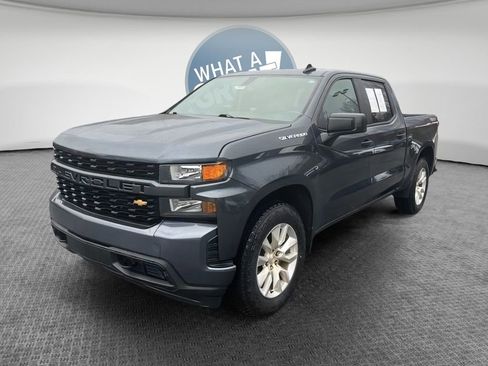 Used 2020 Chevrolet Silverado 1500 Custom w/ Custom Value Package image 8