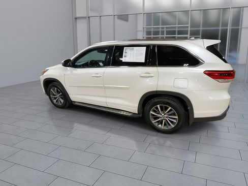 Used 2017 Toyota Highlander XLE w/ Protection Package #3 image 6