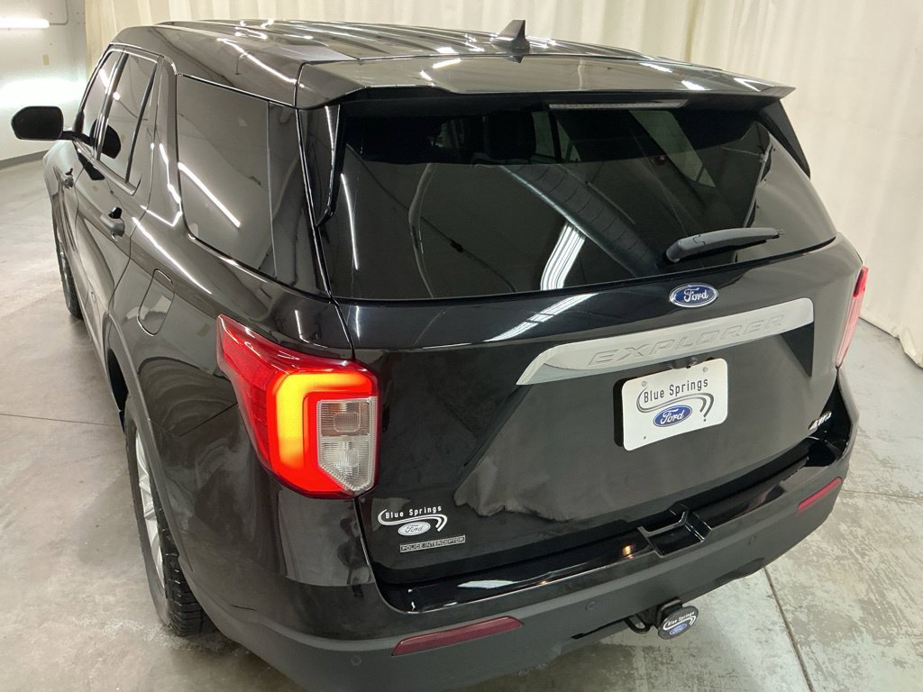 Used 2021 Ford Explorer 4WD w/ Class III Trailer Tow Package image 8