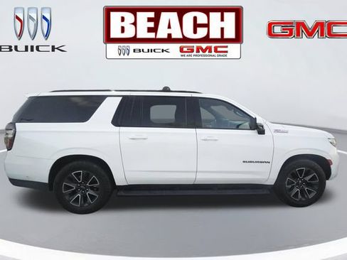 Used 2022 Chevrolet Suburban Z71 w/ Z71 Off-Road Package AWD/4WD image 2