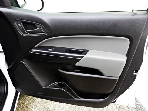 Used 2020 Chevrolet Colorado W/T w/ WT Convenience Package image 10