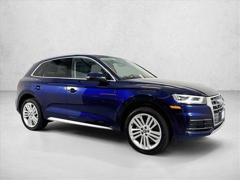 Used 2018 Audi Q5 Prestige w/ Prestige Package AWD/4WD image 3