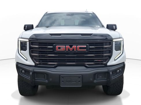 Used 2024 GMC Sierra 1500 AT4X image 2
