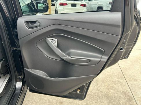 Used 2015 Ford Escape S w/ Equipment Group 101A image 15