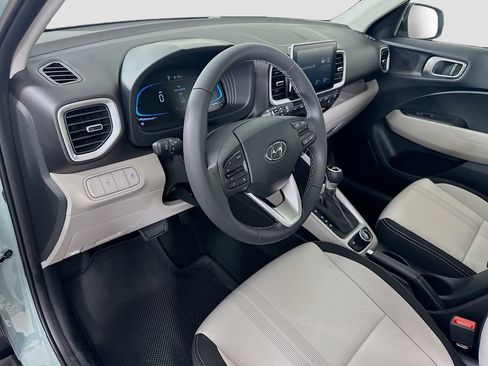 New 2026 Hyundai Venue SEL FWD image 9