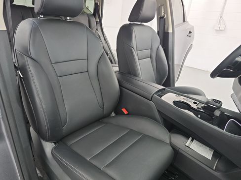 Certified 2024 Nissan Rogue SL image 10