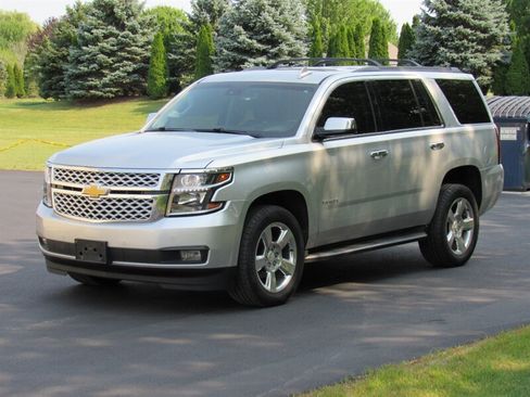Used 2016 Chevrolet Tahoe LT AWD/4WD image 3