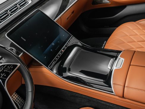 Used 2025 Mercedes-Benz S 580e 4MATIC Sedan image 27