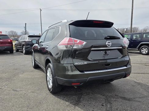 Used 2015 Nissan Rogue SV w/ SV Premium Package image 6